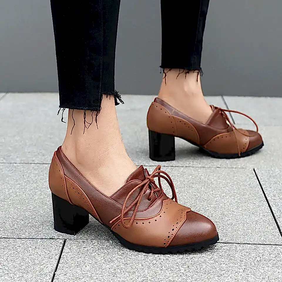 2024 Весенние осенние женские насосы плюс размер 23-26,5 см.